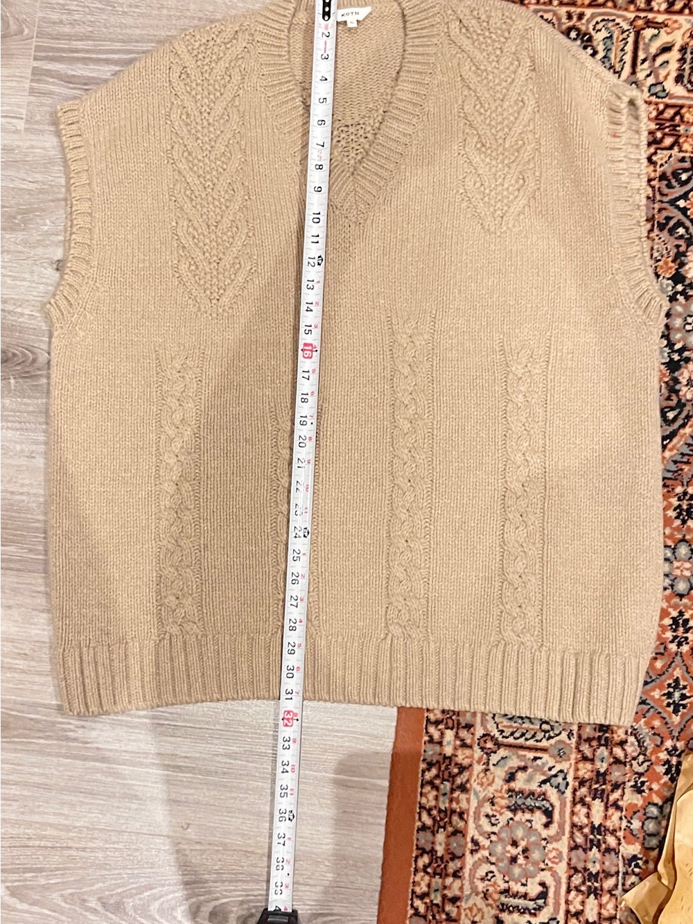 KOTN Chunky Knit Sweater Vest in 100% Lambswool - Picture 6 of 6